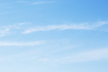 Bulutlu mavi gökyüzü