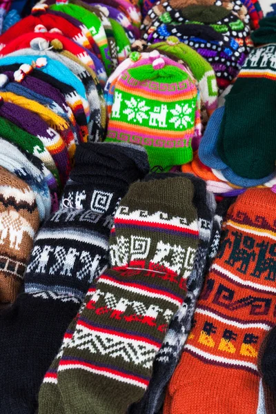 Peruvian hats and socks — Stock Photo, Image