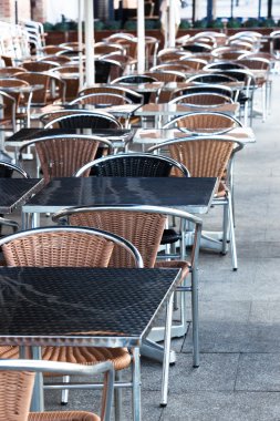 sokakta modern café