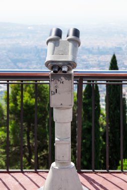 gözlem için bir cihaz