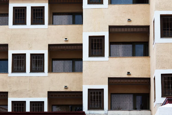 Janelas e varandas modernas — Fotografia de Stock