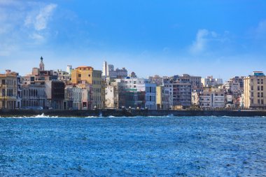 Havana'da güneşli bir gün
