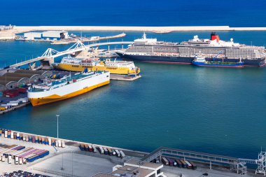 yolcu gemileri ve feribot