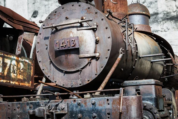 Velha locomotiva a vapor — Fotografia de Stock