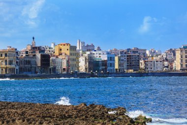 Havana'da güneşli bir gün