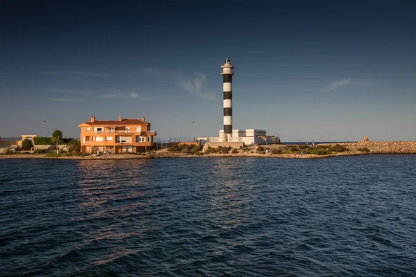 Farol na baía — Fotografia de Stock