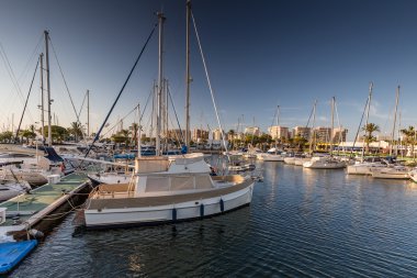 La Manga - İspanya, 25 Ağustos 2014: Marina yatlar