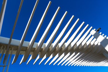 Beyaz çatı inşaat elemanları