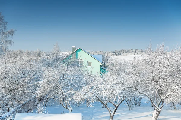 Country houses after snowfall — Stock Photo, Image