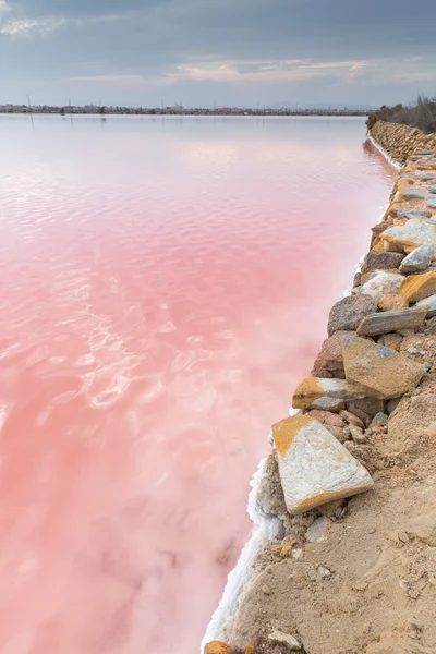 Różowe słone jezioro - Salinas de San Pedro del Pinatar — Zdjęcie stockowe