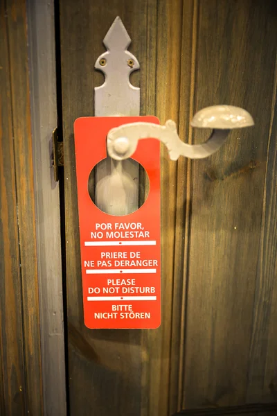 Door sign hanger - Do Not Disturb — Stock Photo, Image