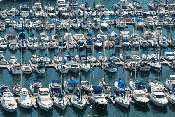 アリカンテ, スペイン - 2015年 9 月: ヨット ・ マリーナでボート — ストック写真