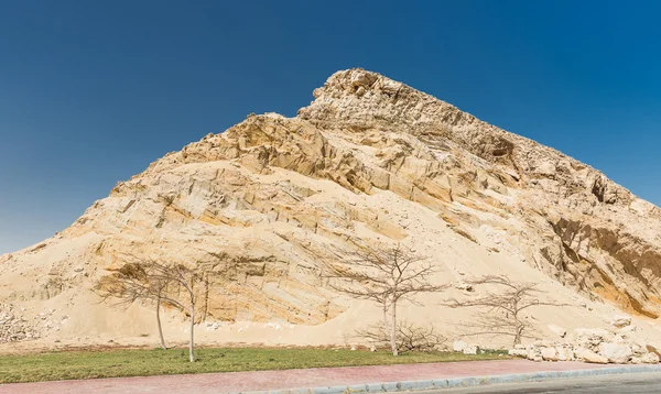 Huge sand mountain in Egypt — Stock Photo, Image