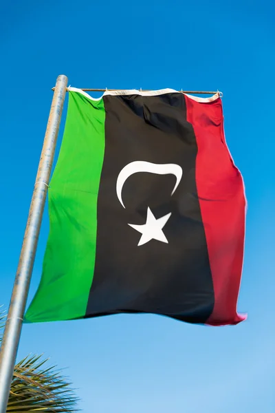 旗竿のリビアの国旗 — ストック写真