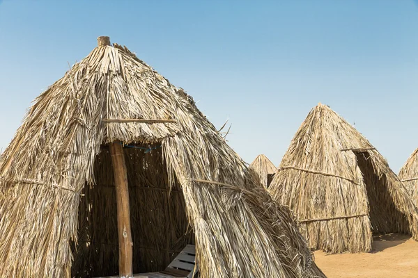 Huts of dried leaves — Stock Photo, Image