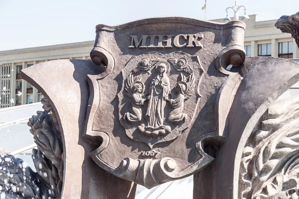 Экстерьер фонтана на Площади Независимости, Минск — стоковое фото