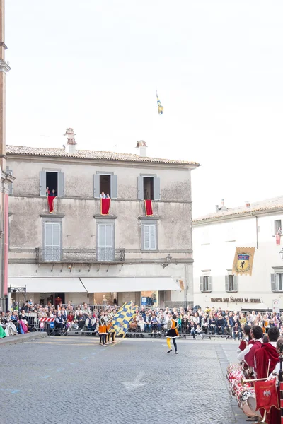 Acquapendente, ITALIA - 18 MAGGIO 2014, Festa dei Pugnaloni Festival nel centro della città — Foto Stock