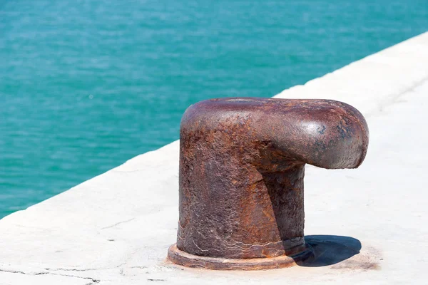 Steinpier in rimini, italien — Stockfoto