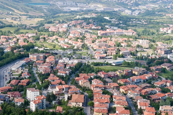 Paysage urbain de Saint-Marin — Photo