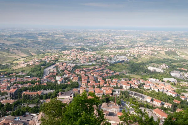 Paysage urbain de Saint-Marin — Photo