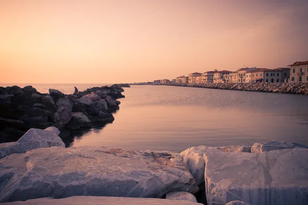 Deniz kıyı şeridi - Marina di Pisa — Stok fotoğraf