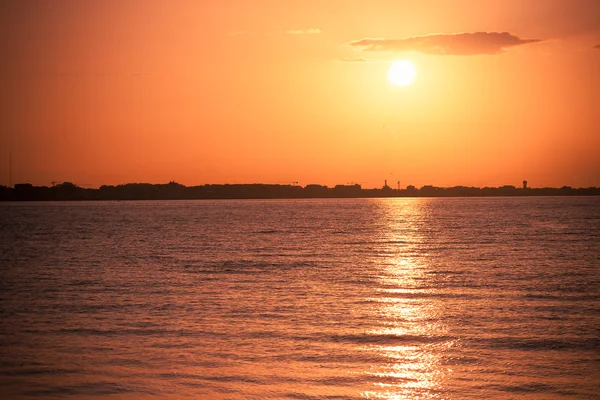 Sonnenuntergang am Mittelmeer — Stockfoto