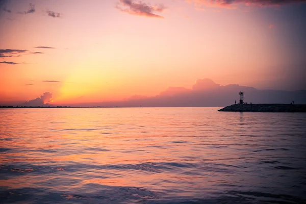 Zonsondergang aan de Middellandse Zee — Stockfoto