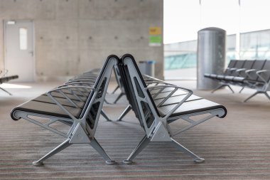 Modern Havaalanı Lounge koltuğu satırları