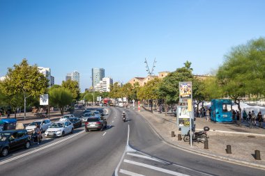 Barcelona, İspanya - 24 Ağustos 2014: Street sayısı Barcelona merkezinin
