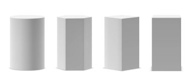 Ürün sunumu için farklı şekillerde beyaz kaidelerin veya platformların vektör koleksiyonu. Gerçekçi ve minimalist model veya şablon