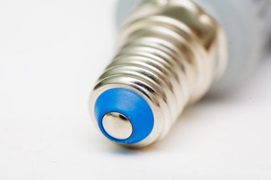 Lamba kapağı açtı