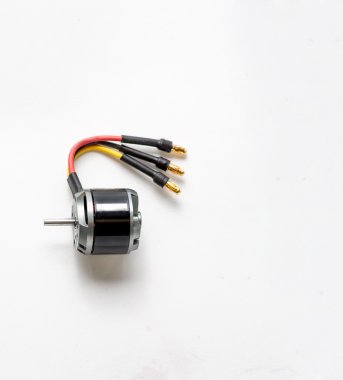 Uçak modelleri için Dc kullanarak elektrik mikro motor