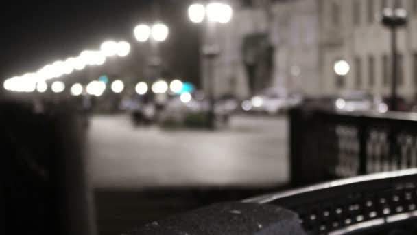Размытый город в ночном виде, винтажный цвет сепии — стоковое видео