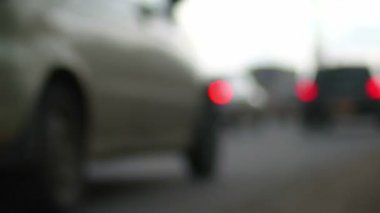 Zaman atlamalı tarafından geçen gün zamanında arabalar ile ufuk trafik ışık