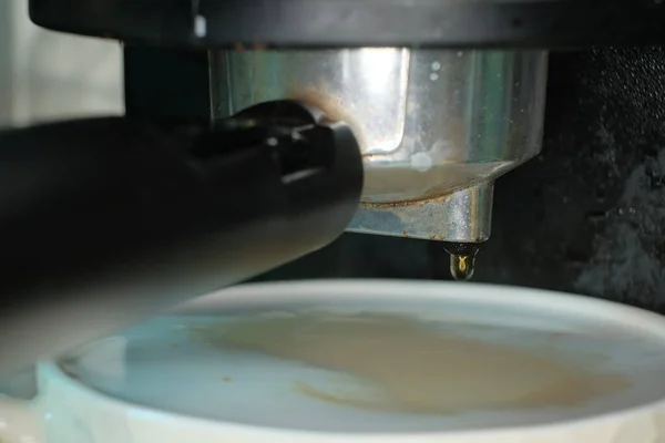 Coffee Machine Working Last Drops Coffee Falling Mug Macro Shot — Stock Photo, Image