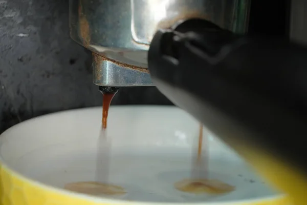 Coffee Machine Working Pouring Milk Coffee Mug Macro Shot Cofee — Stock Photo, Image