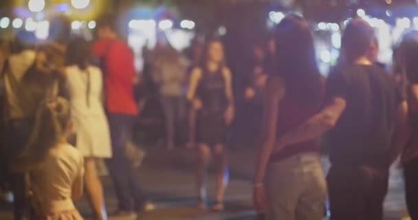 外面是Kizomba 、 bachata或Salsa Fiesta 。在露天活动中跳舞的情侣. — 图库视频影像