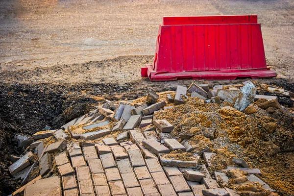 Strada Funziona Riparazione Pavimentazione Danneggiata Fatta Lastre Cemento Opere Area — Foto Stock