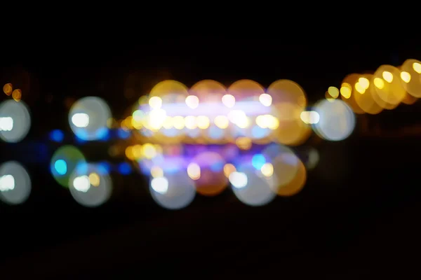 Pouliční osvětlení. noční městské pouliční osvětlení bokeh pozadí — Stock fotografie