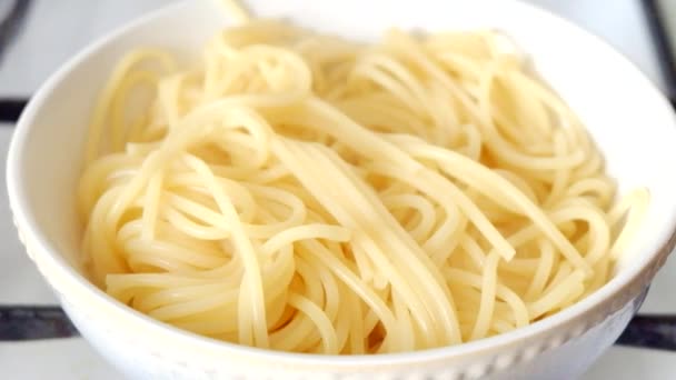 Makro der Spaghetti-Schüssel — Stockvideo