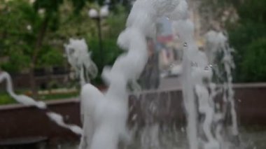 Çeşme su akan