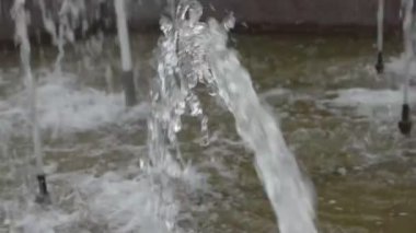 Çeşme su akan