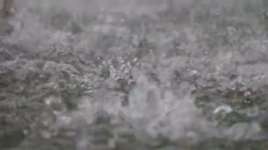 su sıçramasına damla