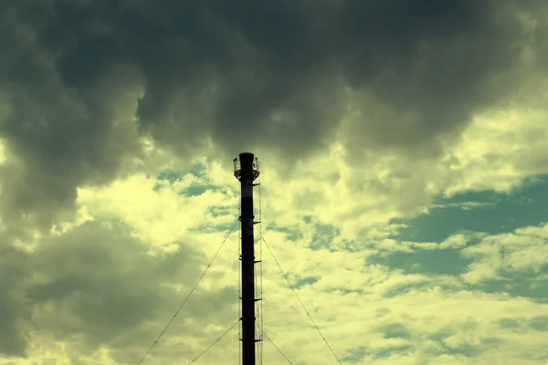 Silhouette de cheminée de centrale électrique — Photo