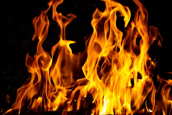 Vuur in het donker — Stockfoto