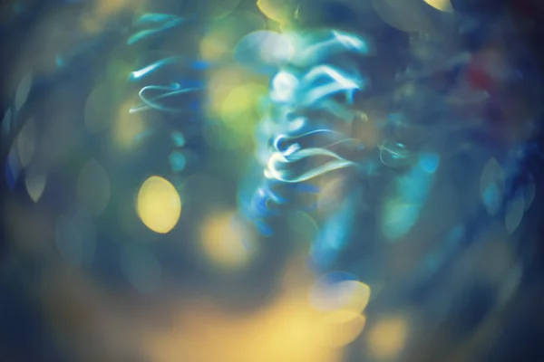 青と緑のお祝いクリスマス エレガントな抽象的な背景ボケ ライト — ストック写真