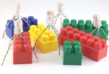 Çocuğun meccano renk bileşenleri