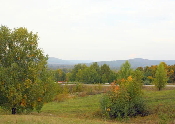 Piękny jesienny krajobraz — Zdjęcie stockowe