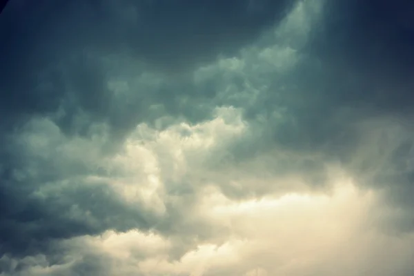 güzel dramatik gökyüzü