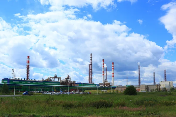 Крупный химический завод Стоковое Фото